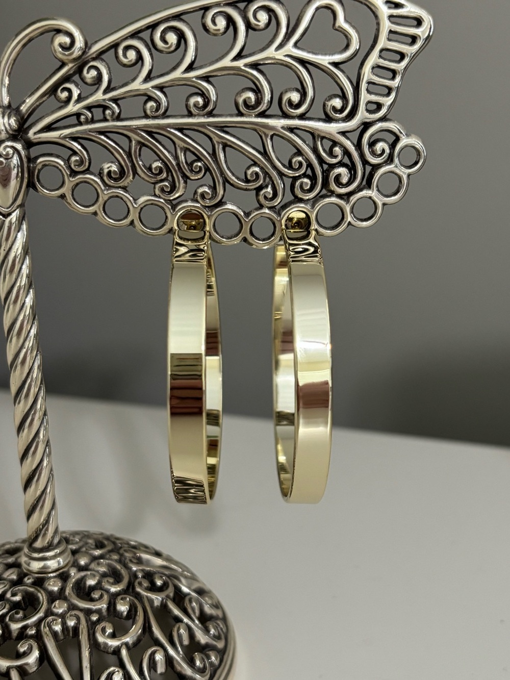 Gold Hoop Earrings - Classic Polished Hoops
Large Melinda Maria Gold tone hoops